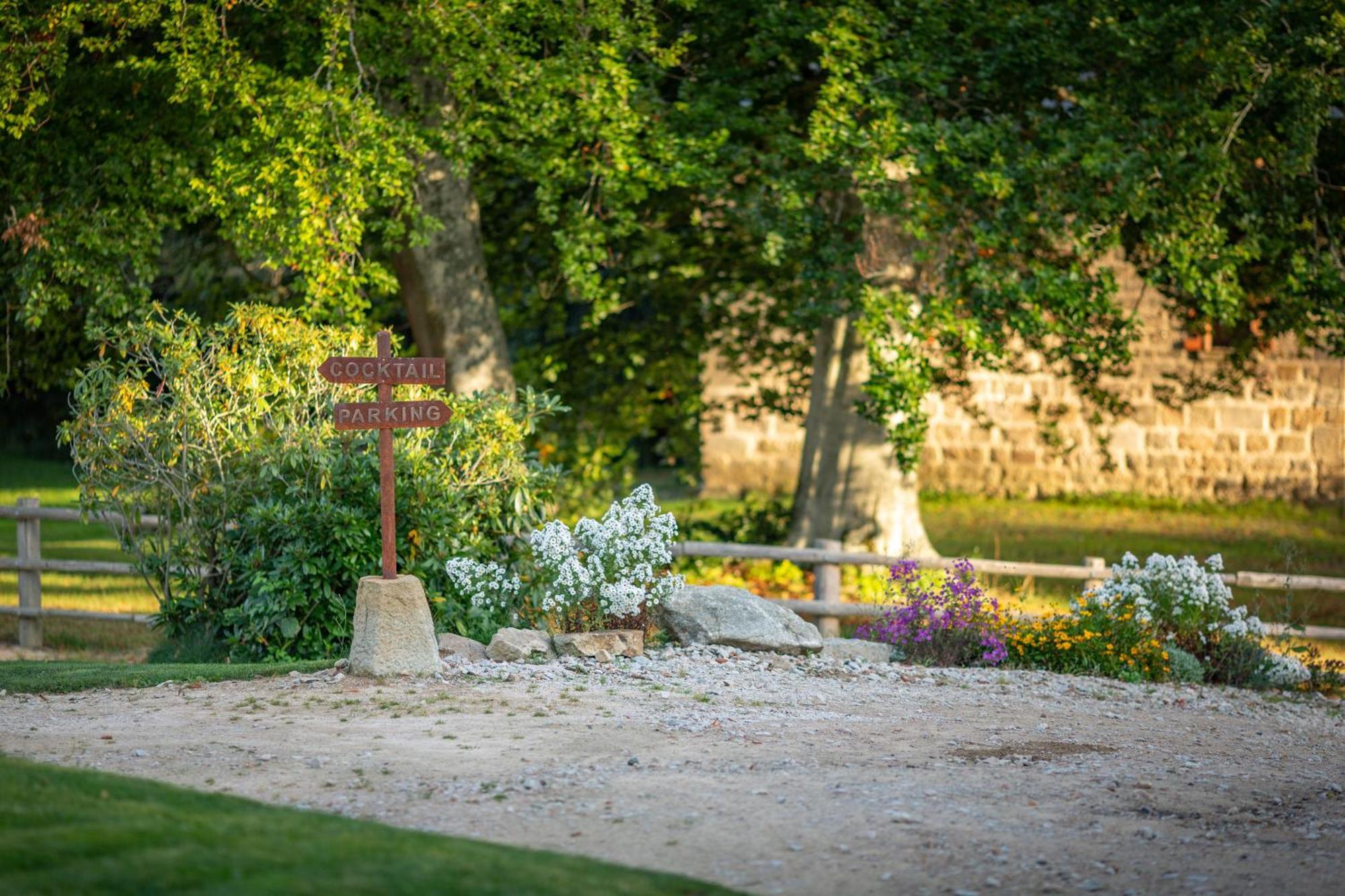 Domaine et Château de Valinches Marols Exterior foto