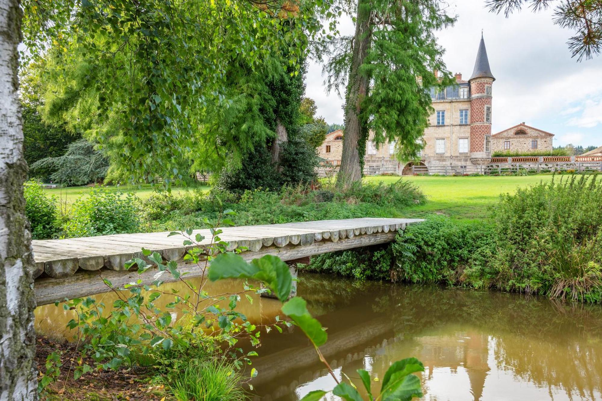 Domaine et Château de Valinches Marols Exterior foto