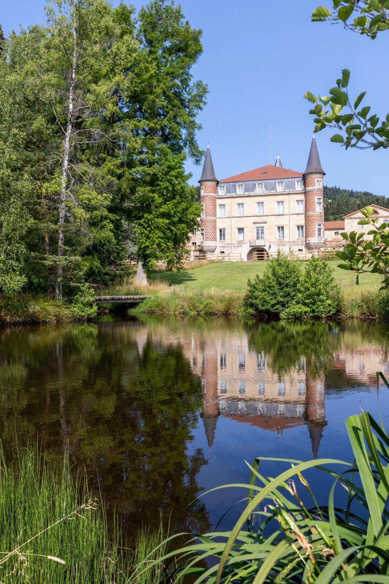 Domaine et Château de Valinches Marols Exterior foto